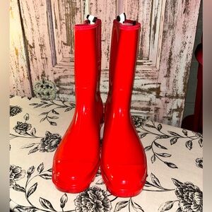 Woman’s Red Rain Boots size 11 like new